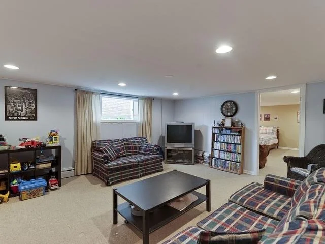 Photo of 537 FOREST Avenue