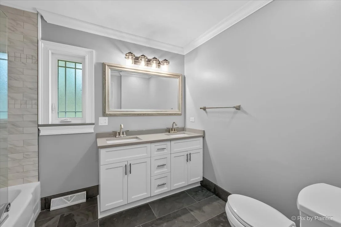 Photo of 506 Lakepoint Drive