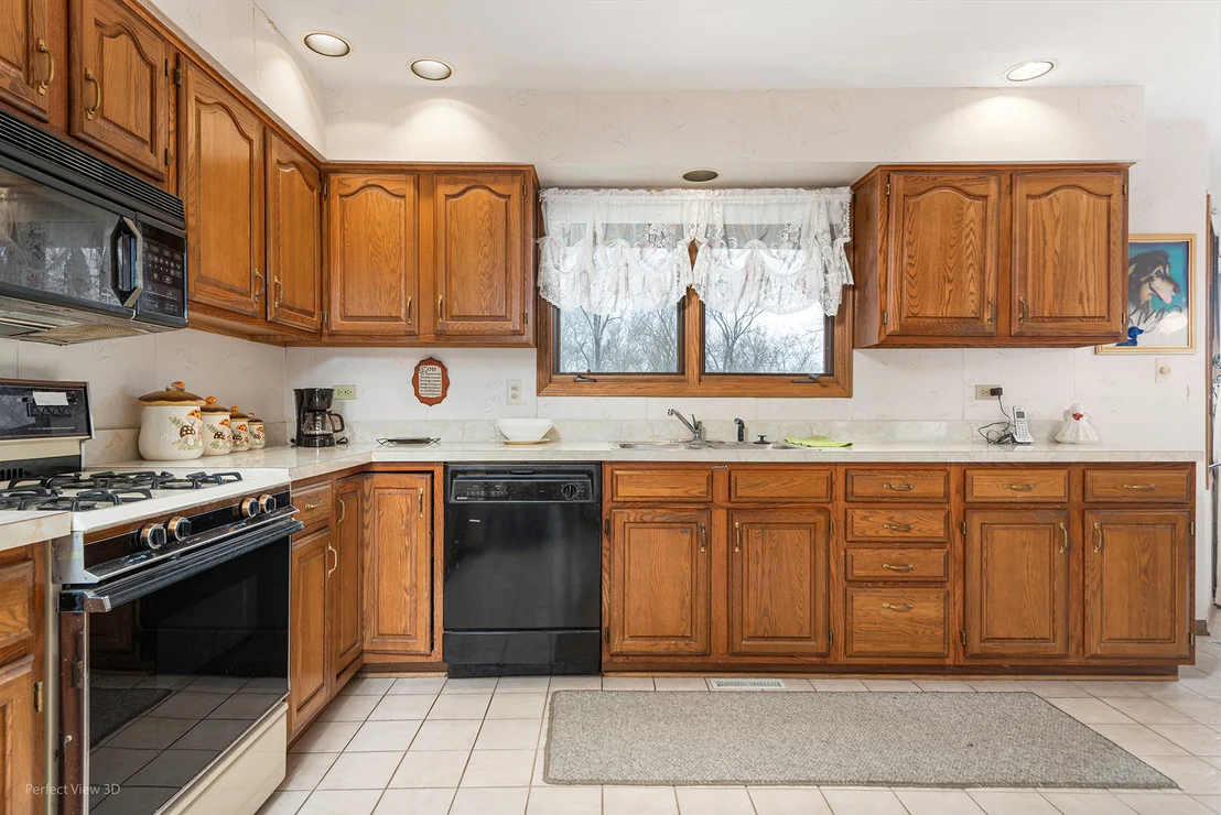 Photo of 7233 SOUTHWICK Drive
