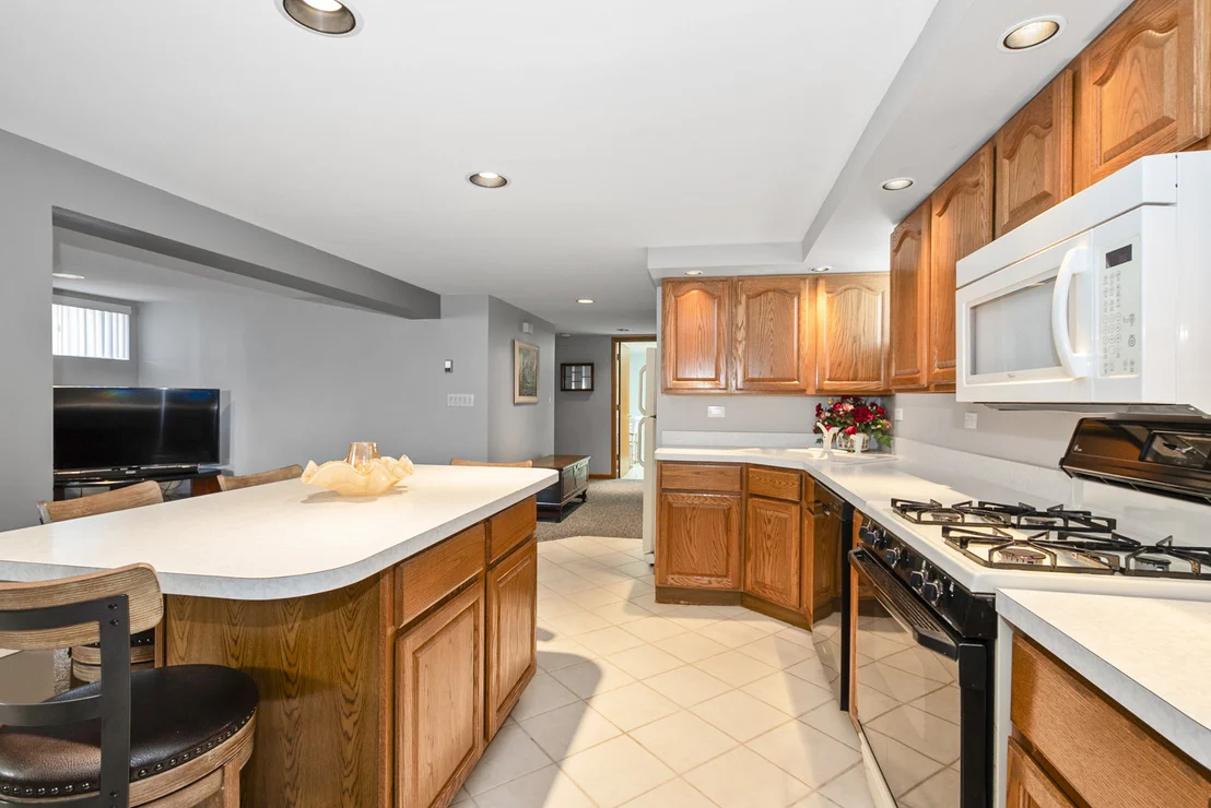 Photo of 10124 Maple Avenue