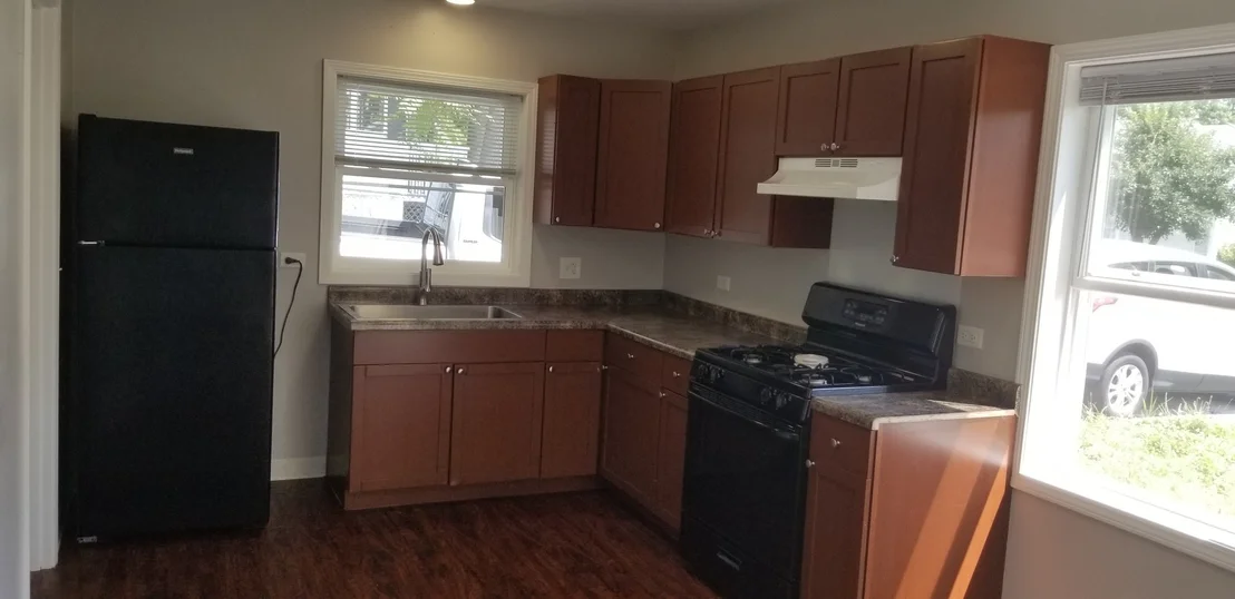 Photo of 35650 N Laurel Avenue
