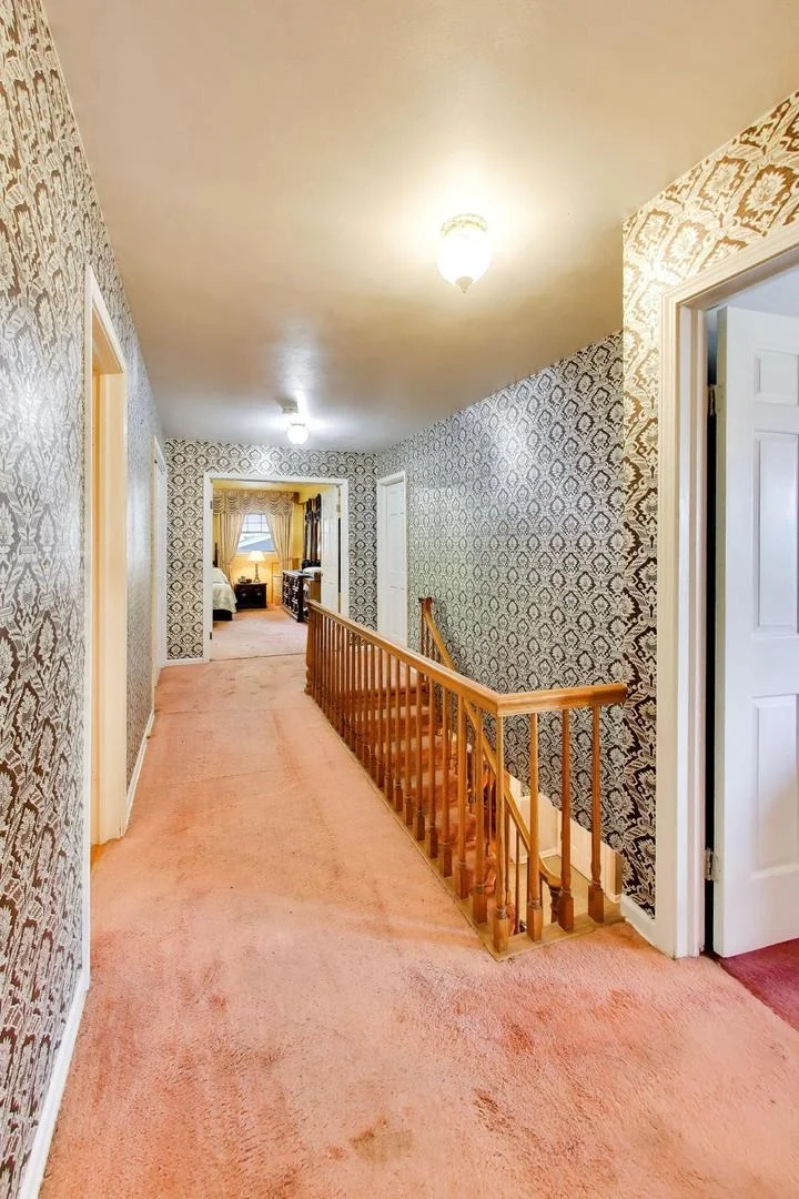 Photo of 1014 E Crabtree Drive