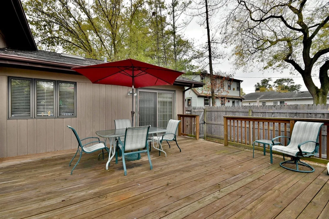 Photo of 206 VILLAGE Road