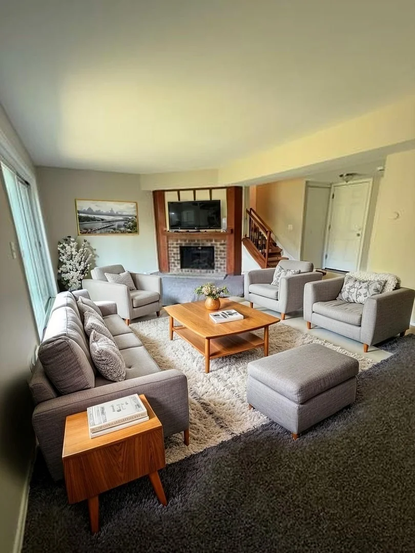 Photo of 458 Seneca Lane
