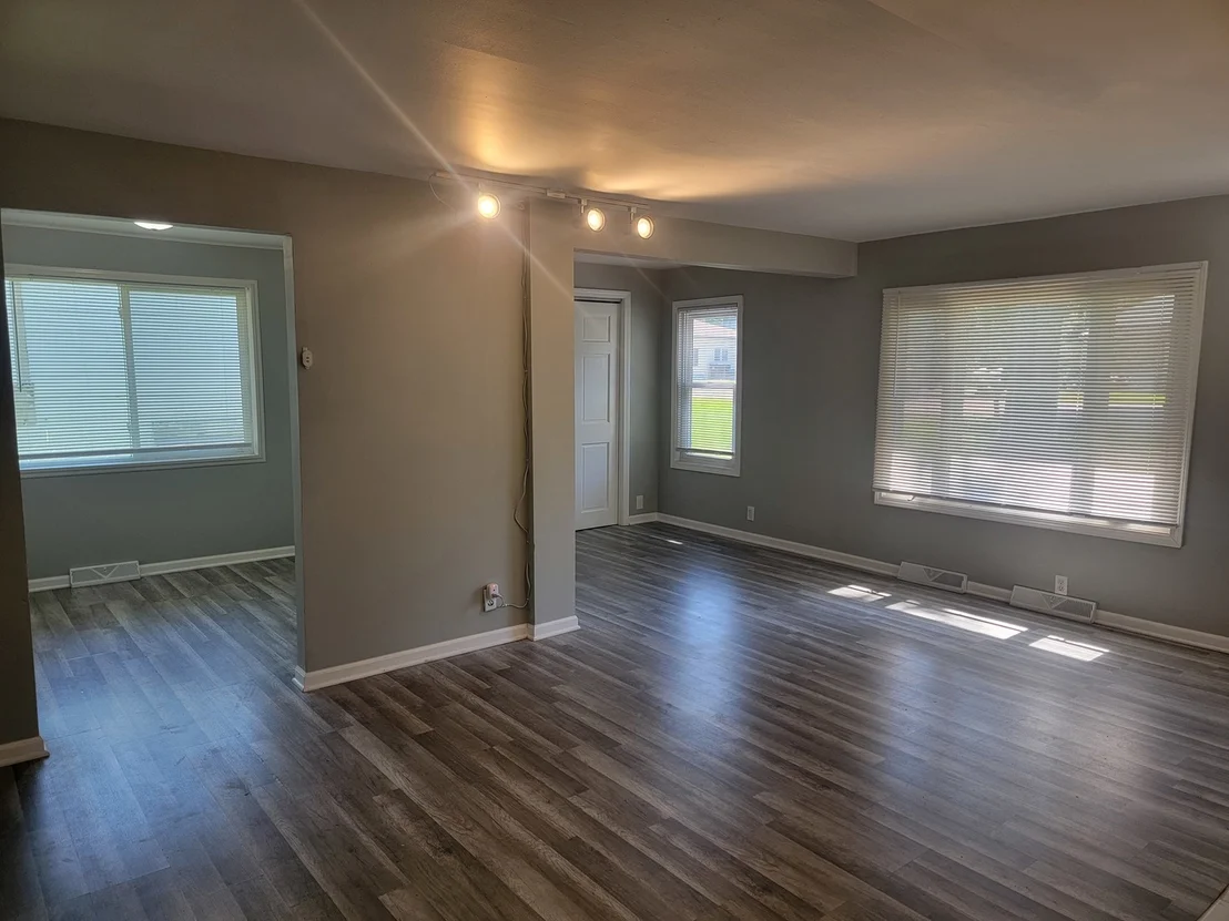 Photo of 810 Southside Avenue