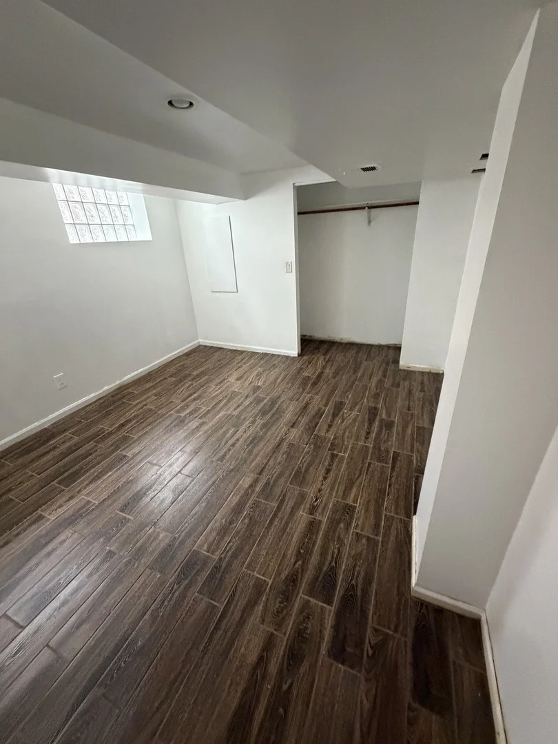 Photo of 3529 W 72nd Place