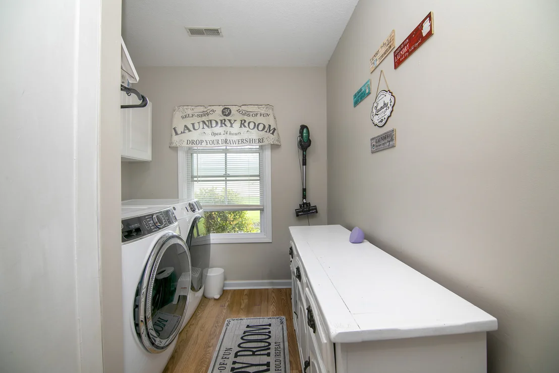 Photo of 325 N Elm Street