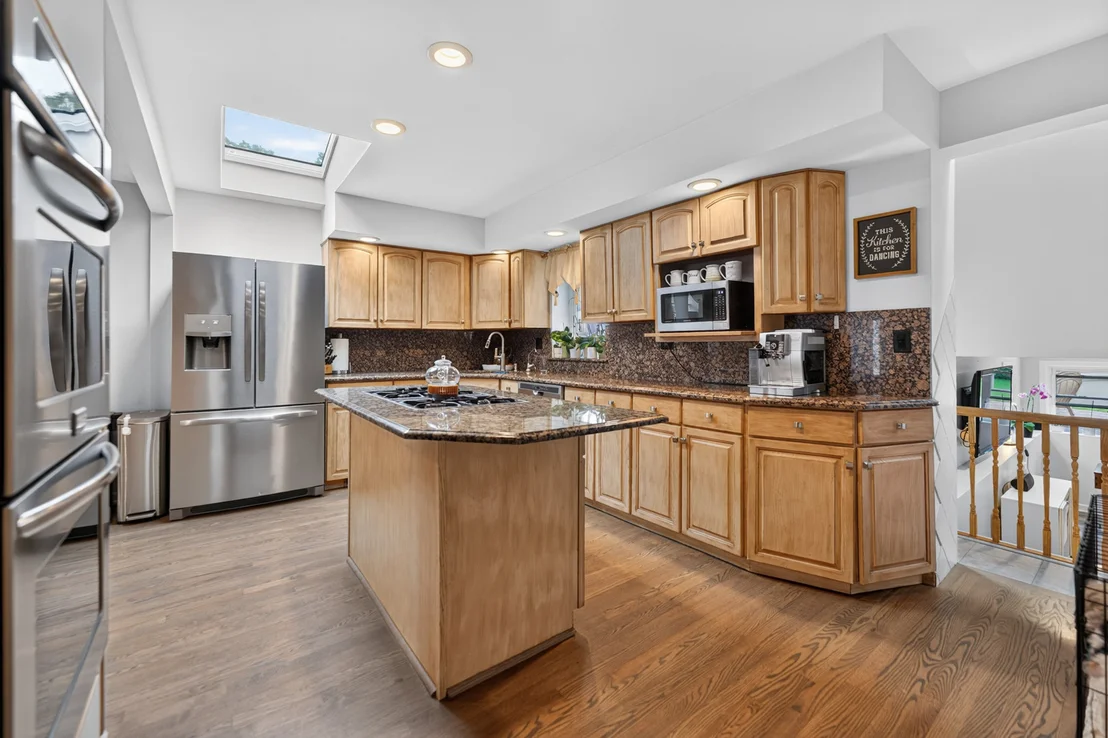 Photo of 17W041 Deerpath Road