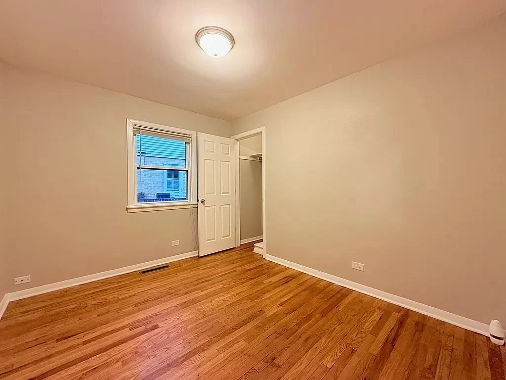 Photo of 1121 Olive Road