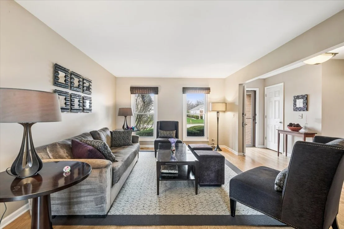 Photo of 405 Caren Drive