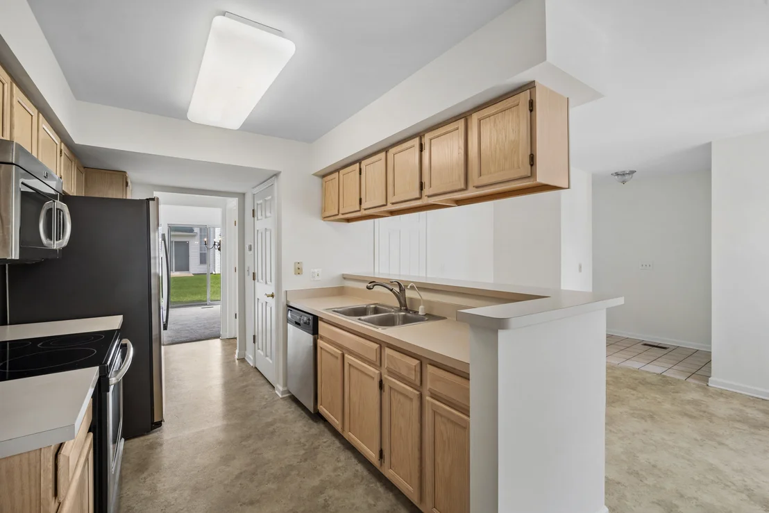 Photo of 103 Meadowbrook Lane