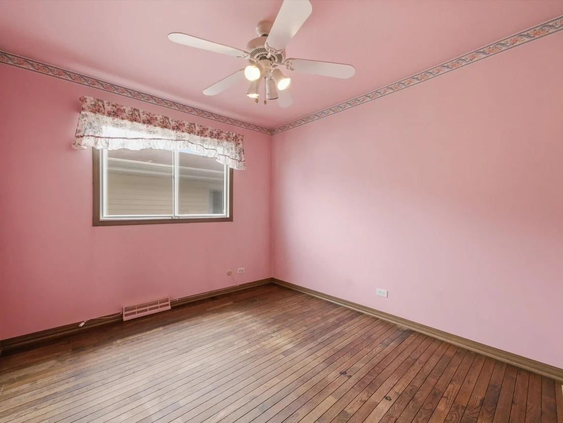Photo of 519 Maple Lane