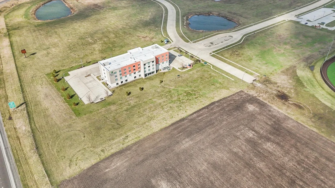 Photo of 950 Broadmeadow Road