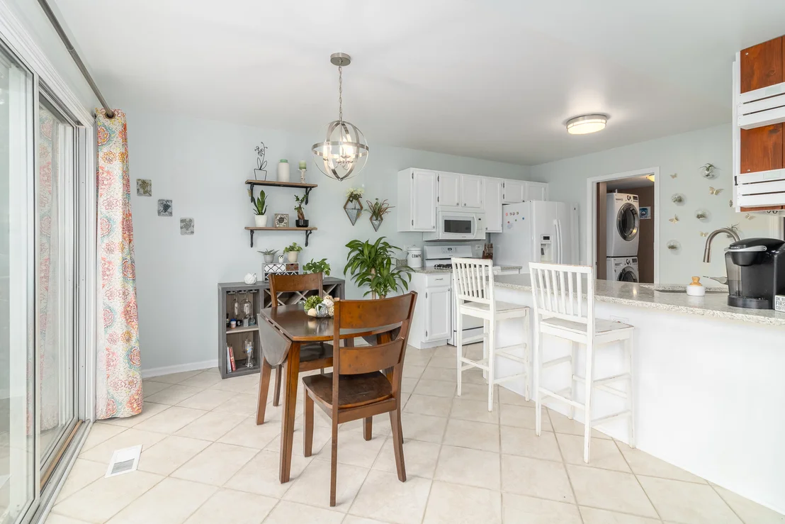 Photo of 1359 SPAULDING Road