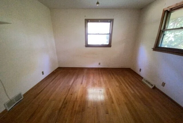 Photo of 13090 River Road