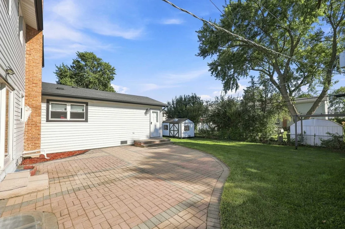 Photo of 1805 W Willow Lane