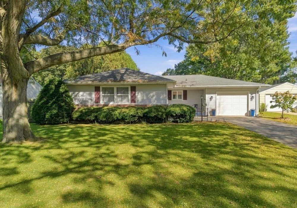 Photo of 408 Sunset Lane