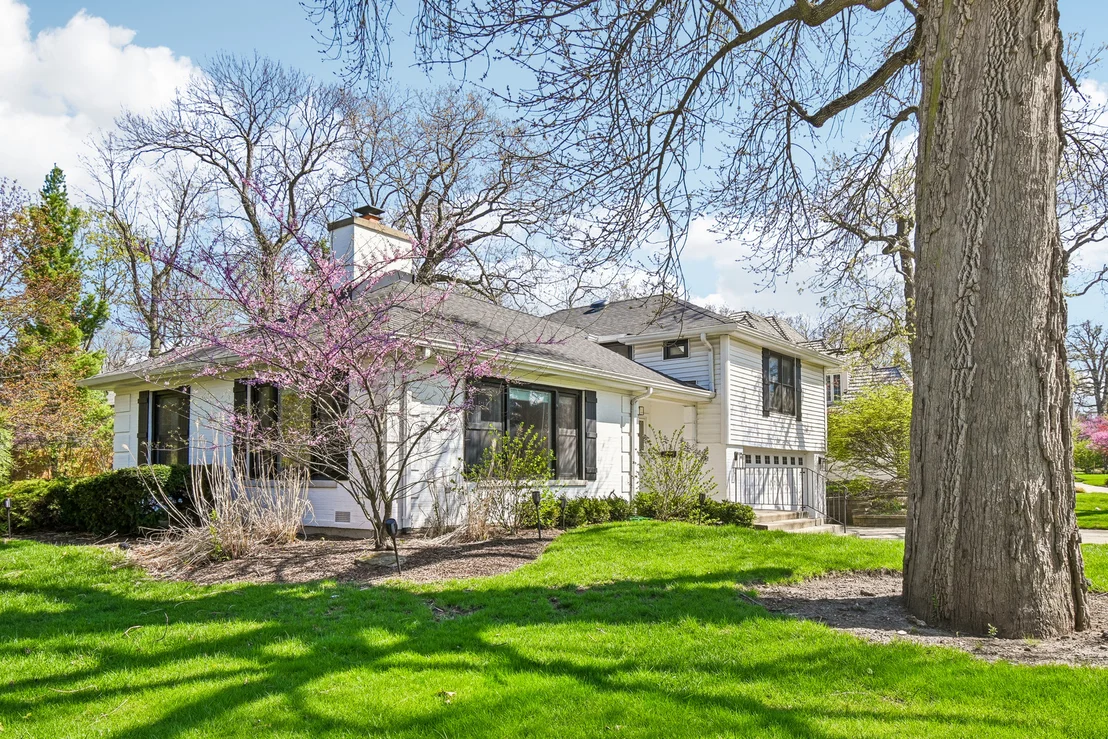 Photo of 939 Westcliff Lane SE