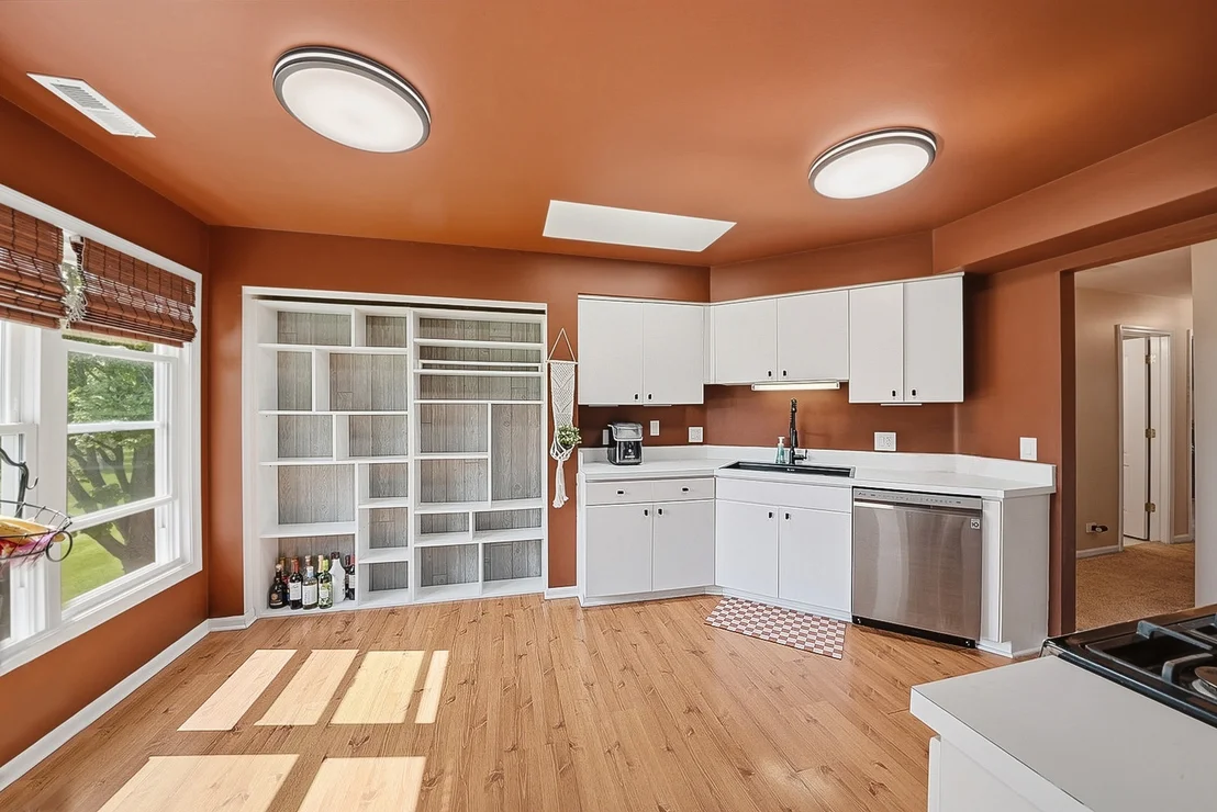 Photo of 489 Banyan Tree Lane