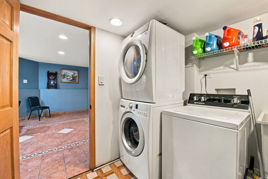 Photo of 304 Edgewood Drive