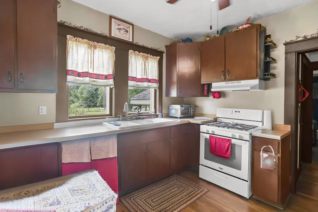 Photo of 1005 W 7th Street