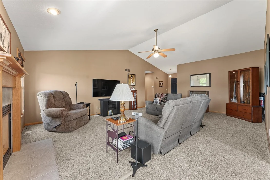 Photo of 507 Deerpath Drive