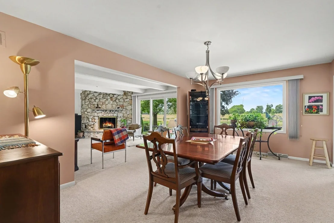 Photo of 252 Cardinal Drive