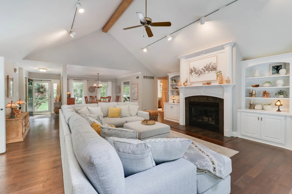 Photo of 1701 Sweetbriar Drive