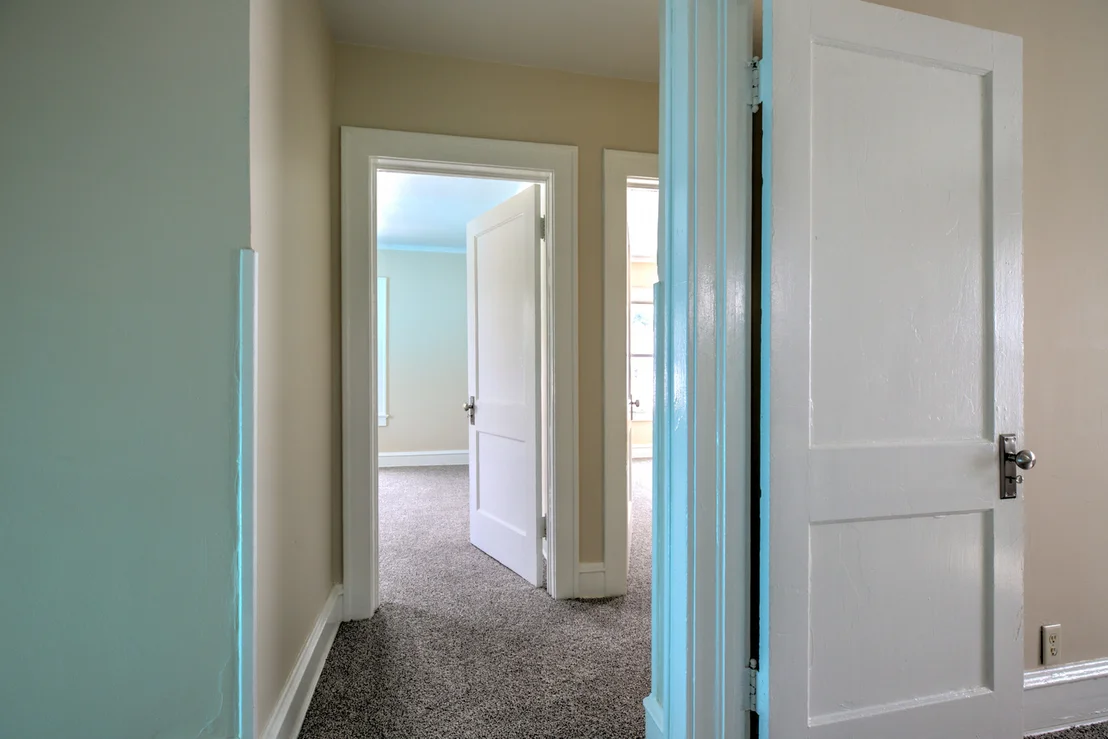 Photo of 310 N Mclean Street