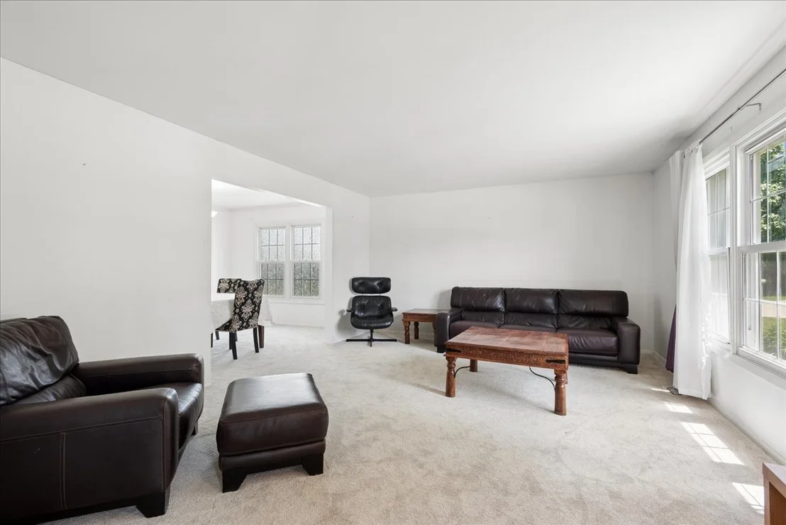 Photo of 8 Auburn Drive