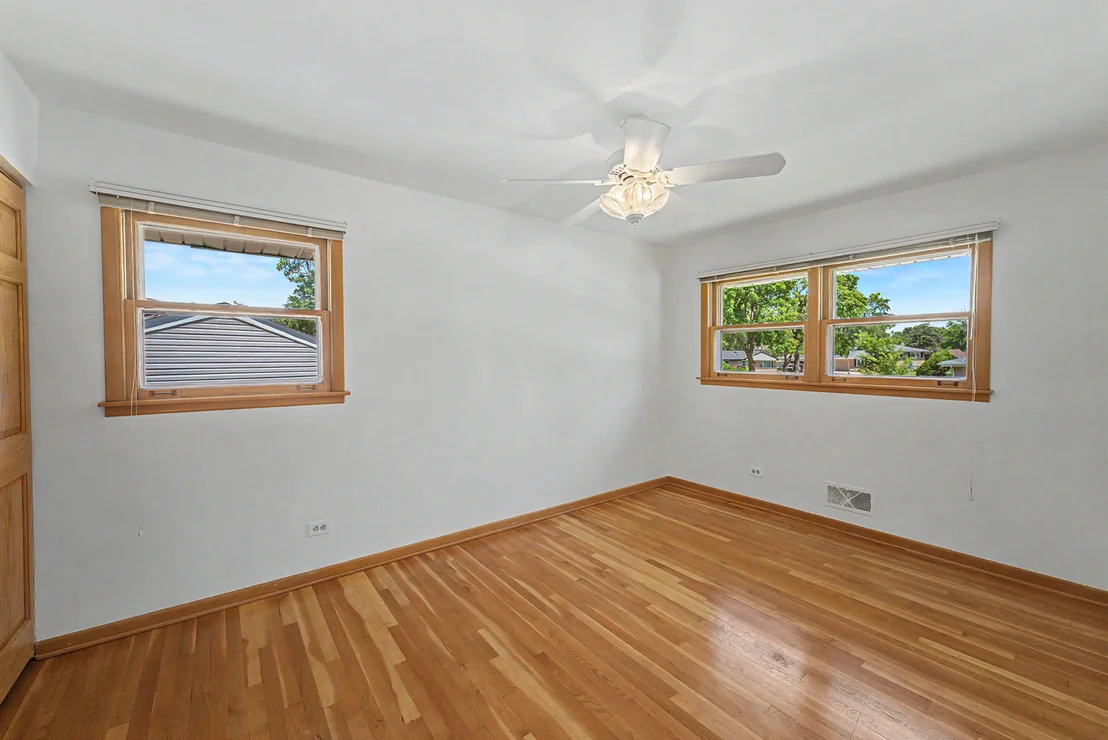 Photo of 332 Crescent Drive