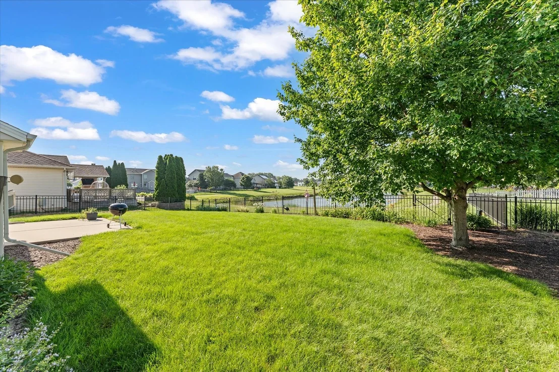 Photo of 507 Deerpath Drive
