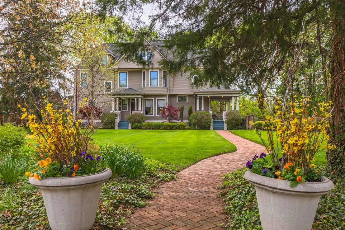 Photo of 5 Broadway Place