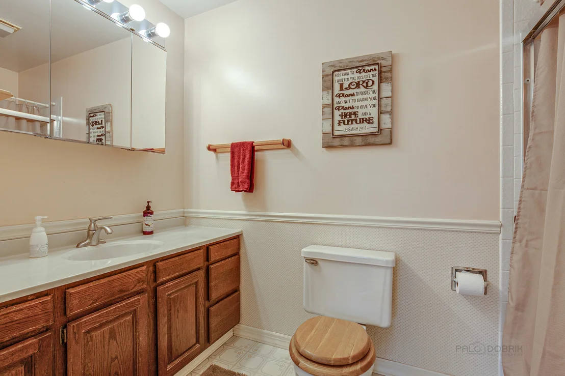 Photo of 856 Pin Oak Circle