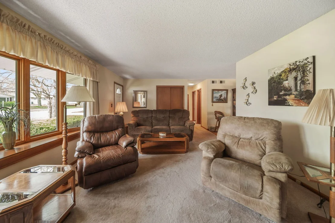Photo of 1312 Royal Drive