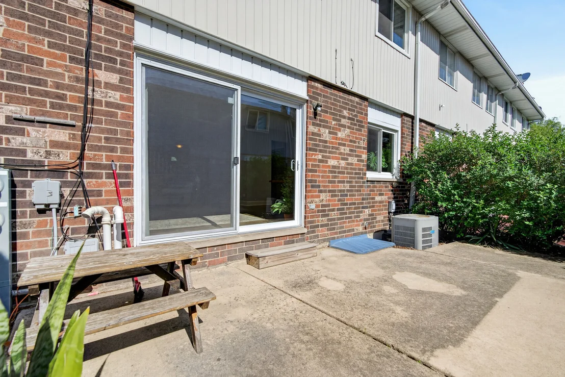 Photo of 1650 Castbourne Court