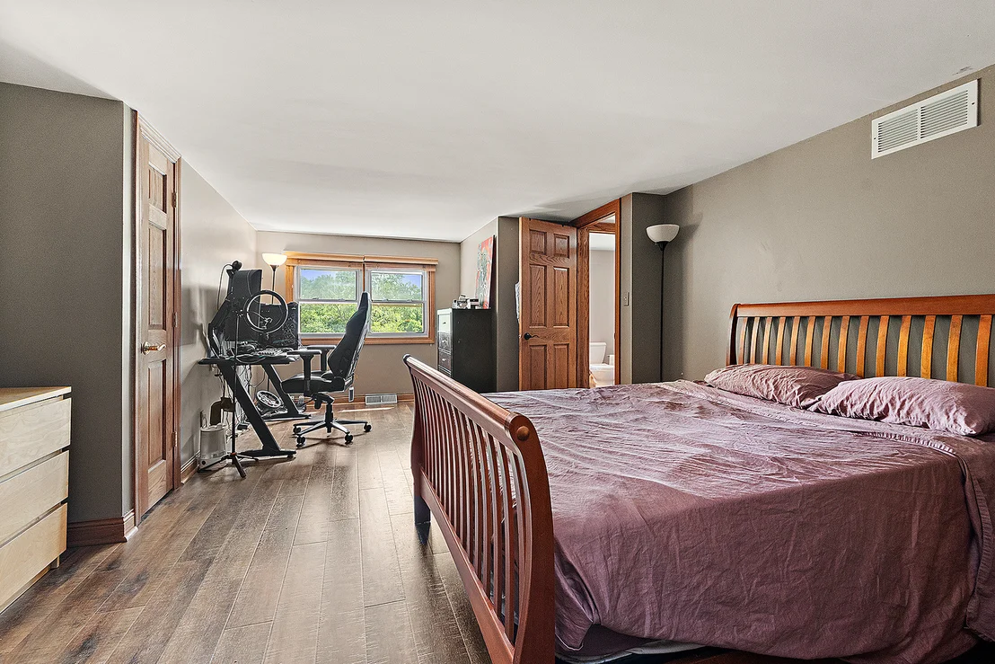 Photo of 5205 Deerfield Drive