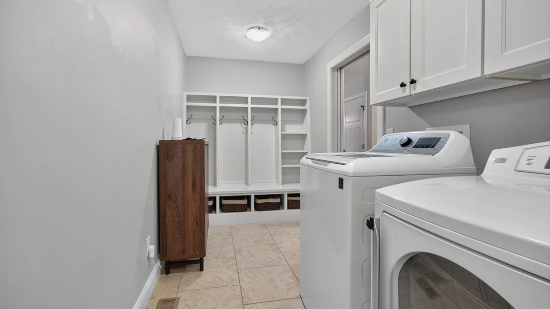 Photo of 2416 Shepard Road