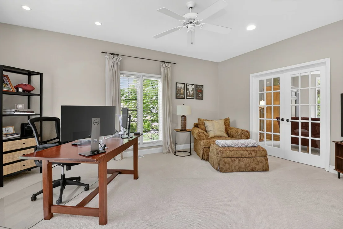 Photo of 1376 Chapman Drive