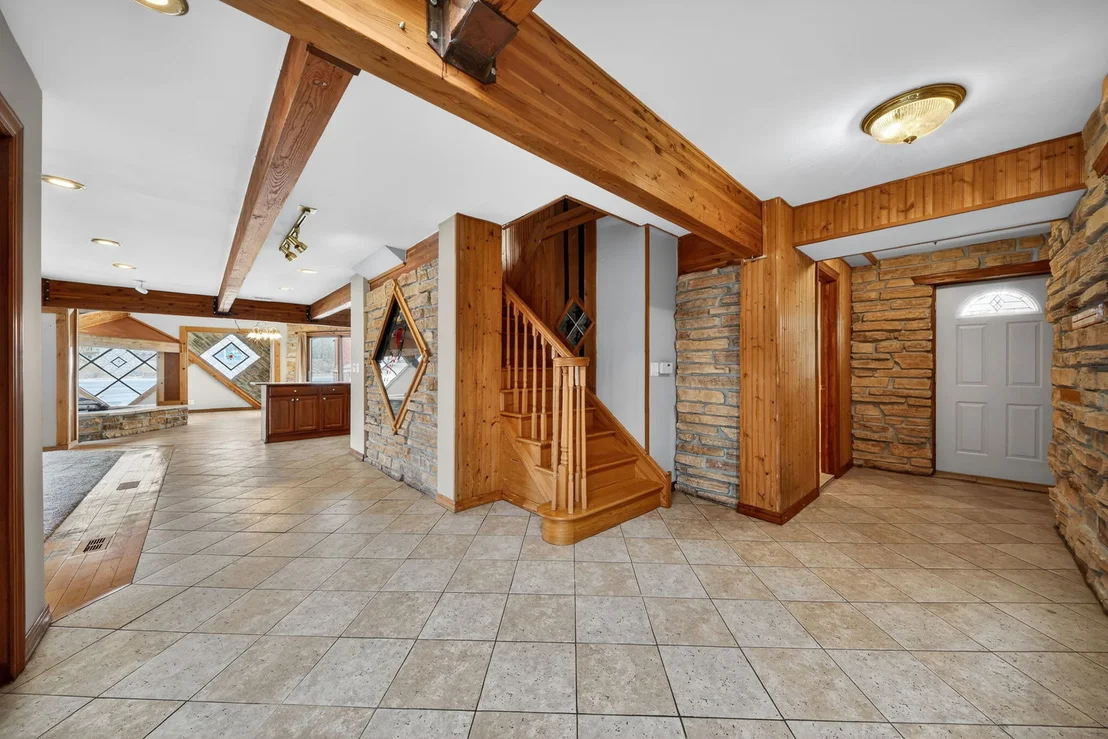 Photo of 6N263 River Drive