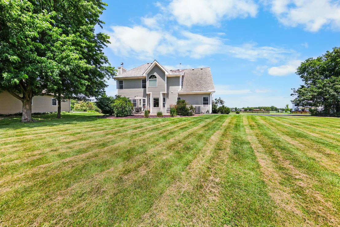 Photo of 1223 Fox Run Drive