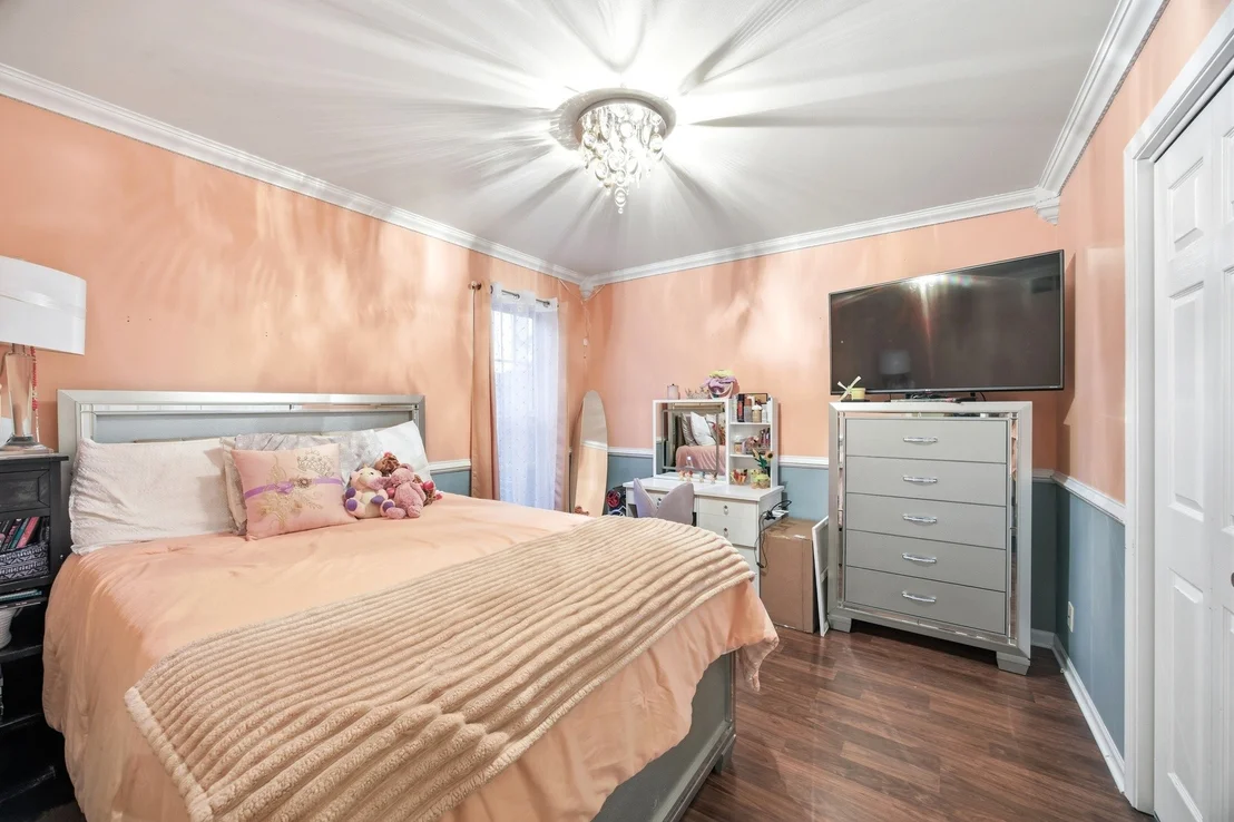 Photo of 1447 Mackenzie Lane