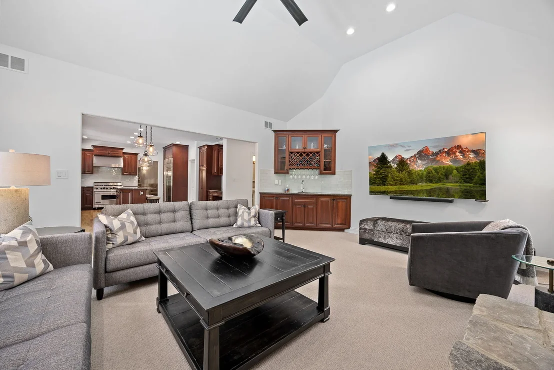 Photo of 331 Brookside Circle