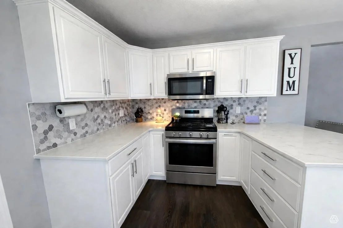 Photo of 602 Suzanne Avenue