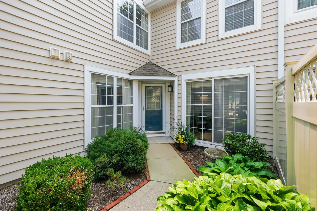 Photo of 1537 Stevens Drive