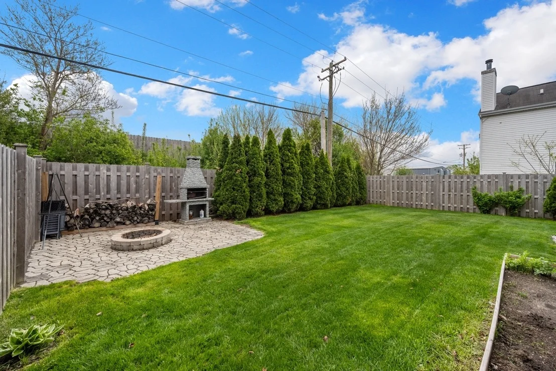 Photo of 702 Windsor Lane