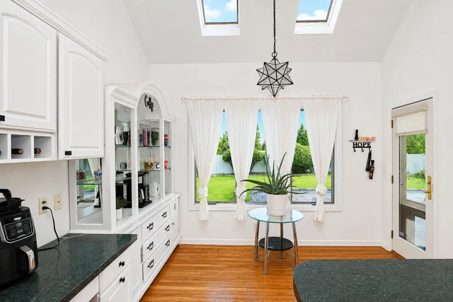 Photo of 219 Greenbriar Lane