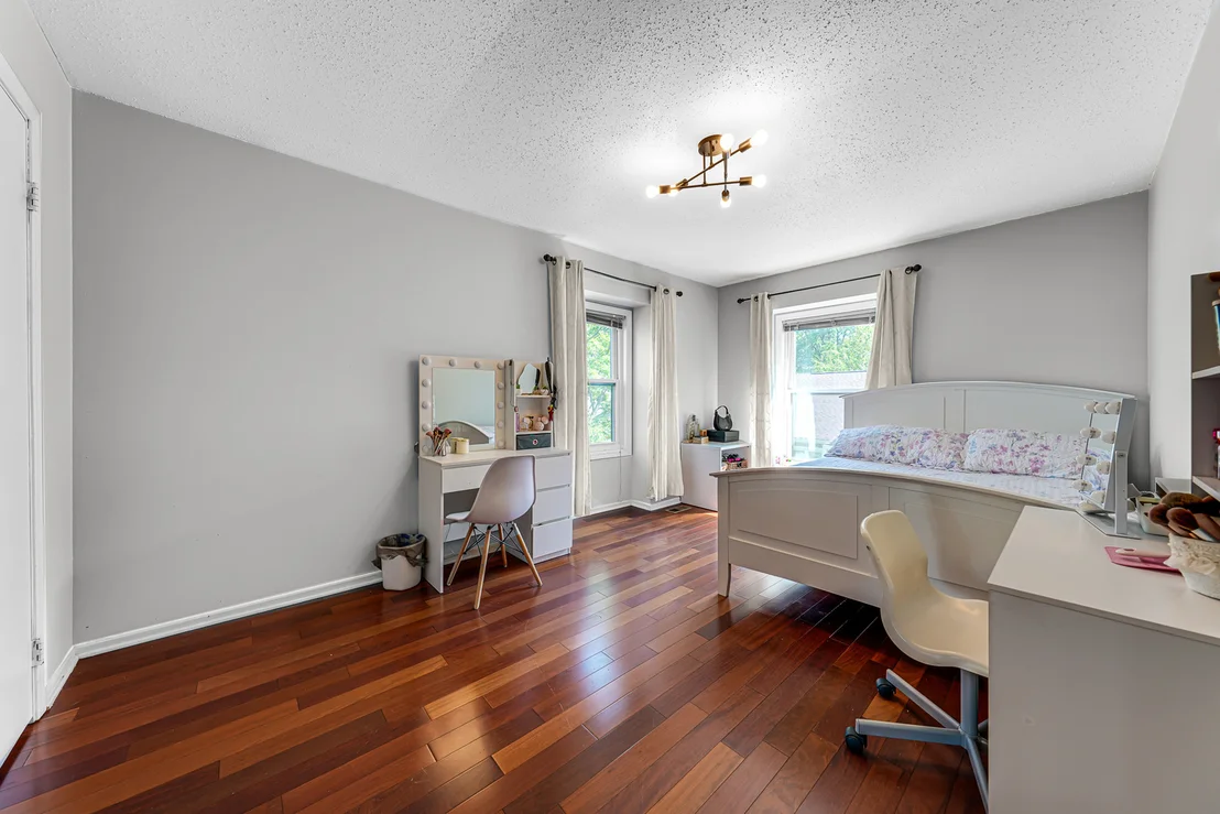 Photo of 1022 Inverrary Lane