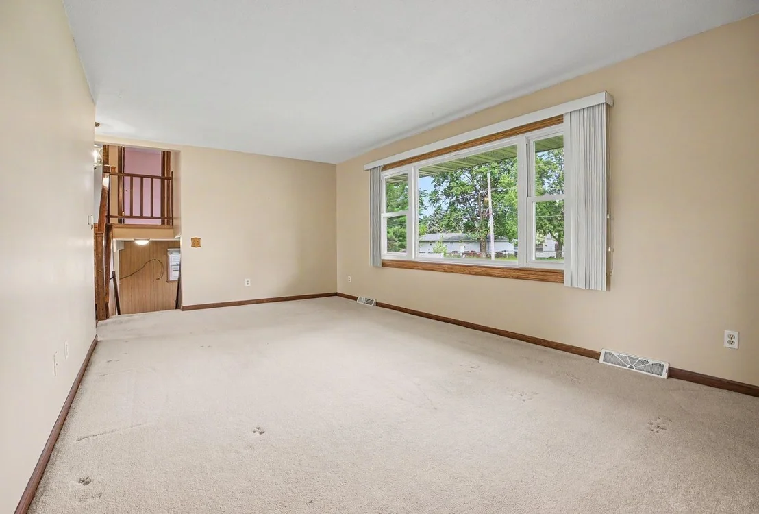 Photo of 10 Imperial Drive