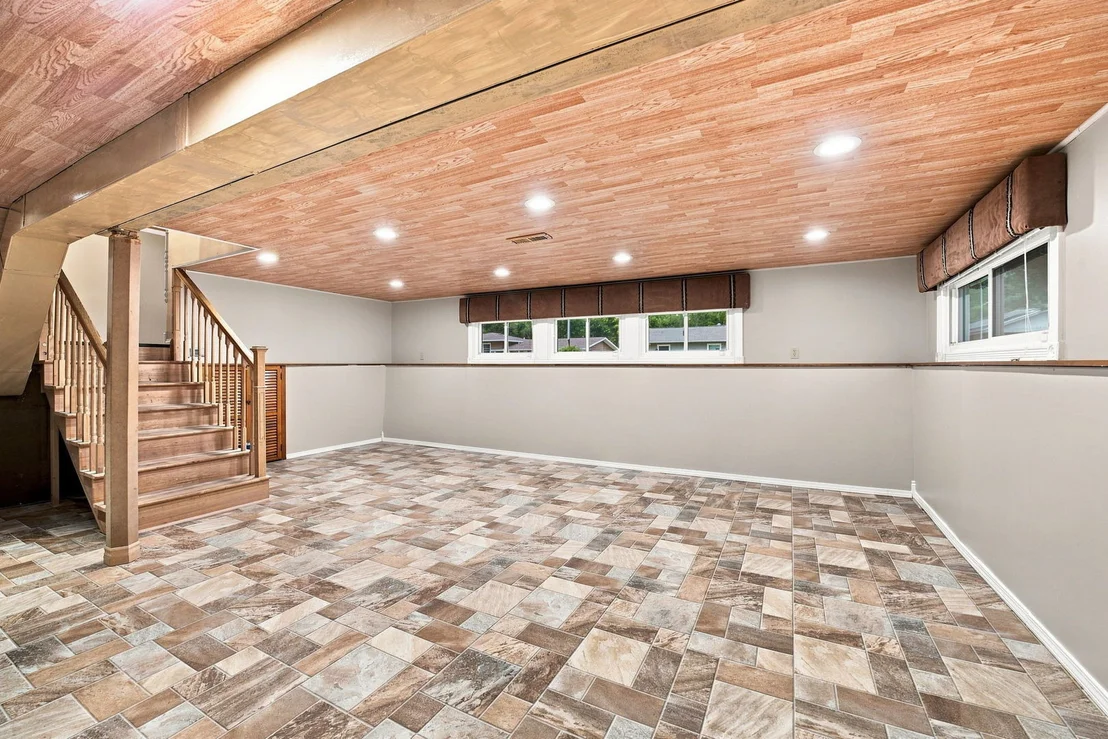 Photo of 415 Maple Drive